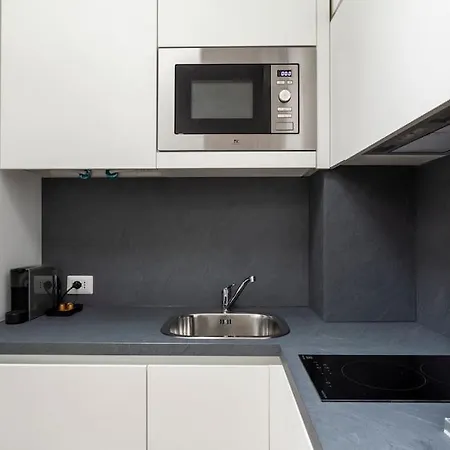 Apartment Centre Navigli- *